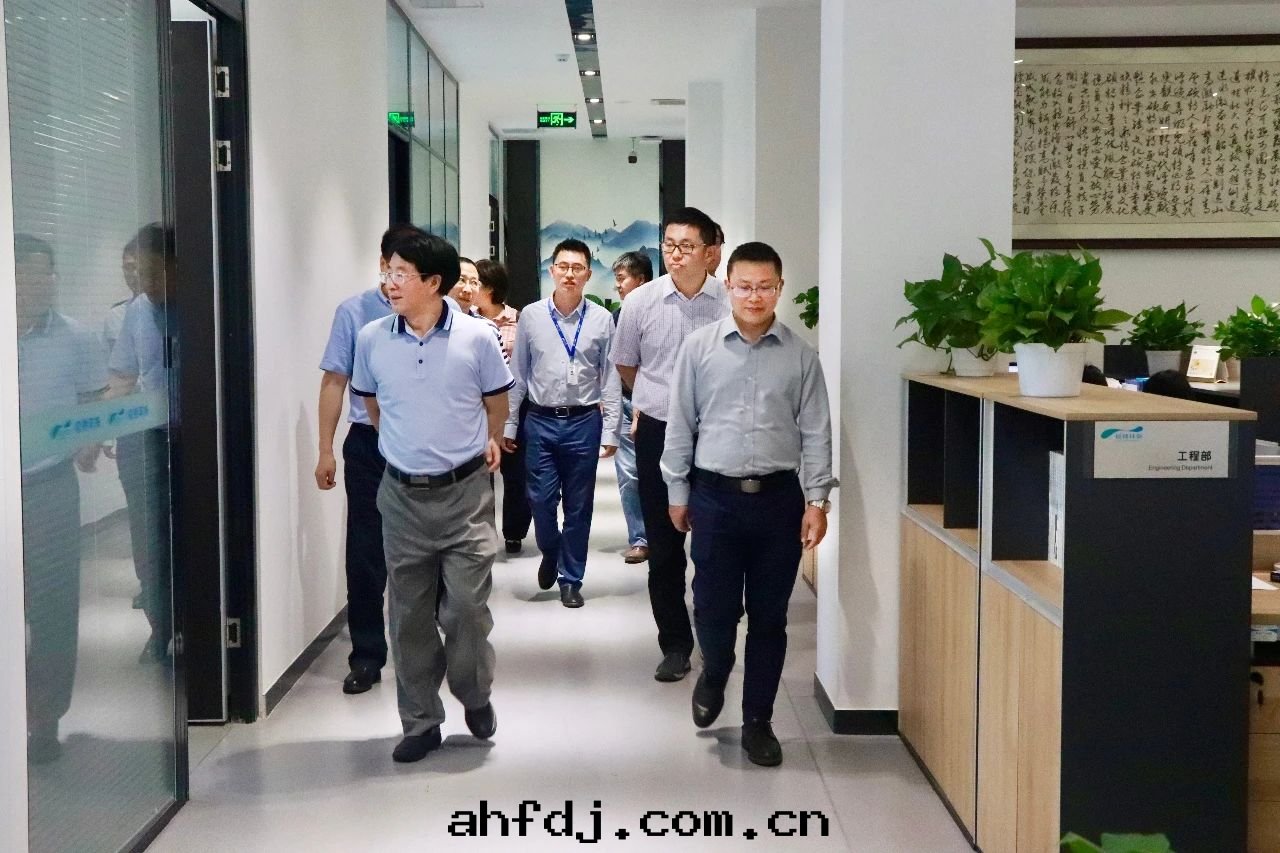 科技部(bù)、四(sì)川(chuān)省(shěng)科技廳領導一(yī)行走(zǒu)訪調研碩特(tè)环(huán)保